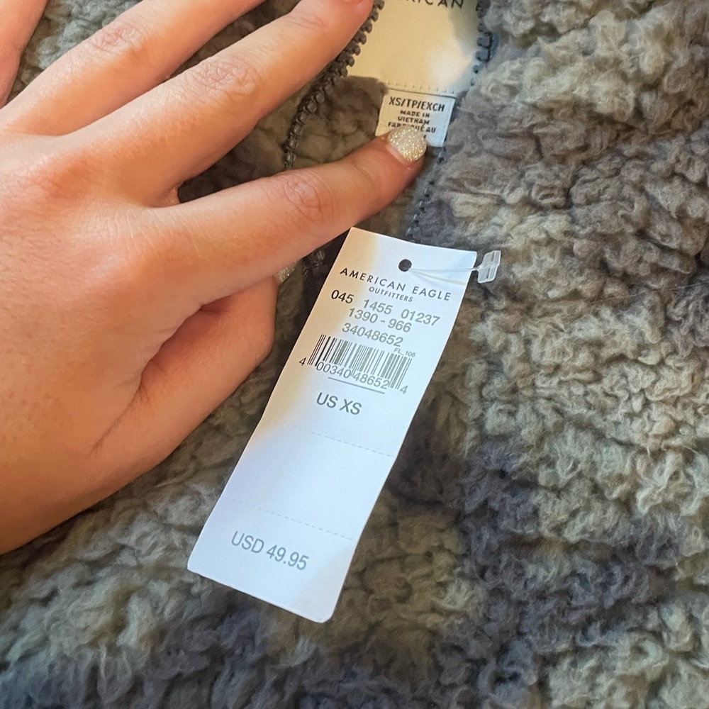 Camo Sherpa American Eagle jacket. - Picture 2 of 4